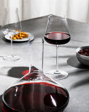 Carregar imagem no visualizador da galeria, Eugenia - Red Wine Glass Set