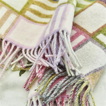 Carregar imagem no visualizador da galeria, Bainbridge Peony Throw