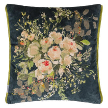Carregar imagem no visualizador da galeria, Margaretta Velours Noir Decorative Pillow