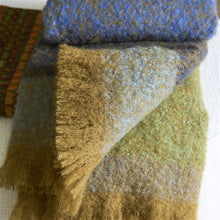 Carregar imagem no visualizador da galeria, Mikome Indigo Mohair Throw