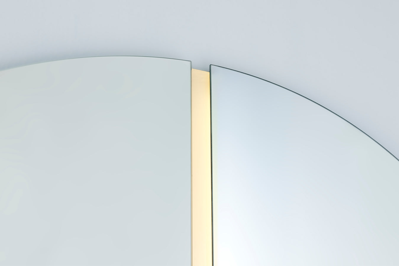 Luna light round