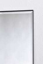 Load image into Gallery viewer, Finestra Flutes rectangular