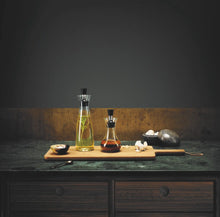 Carregar imagem no visualizador da galeria, Oil/vinegar carafe  0,5l  Drip-free