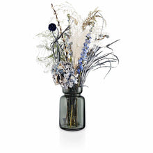 Carregar imagem no visualizador da galeria, Silhouette - 18,5 cm - glass vase