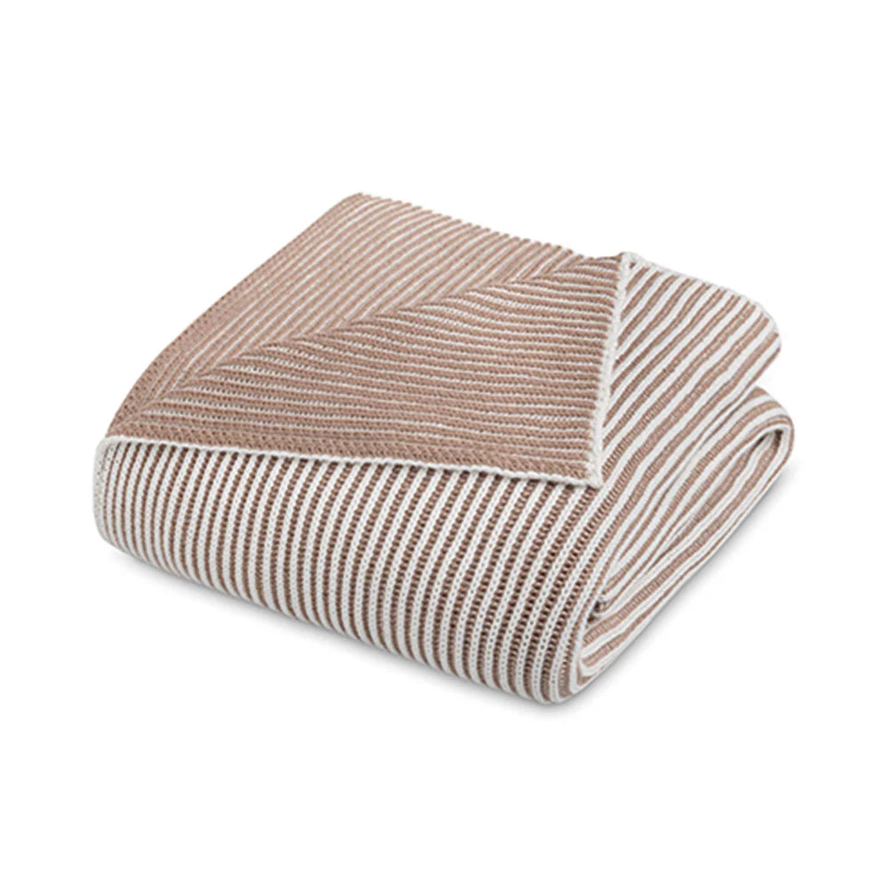 Anamar throw