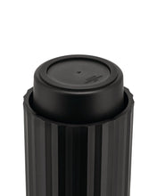 Carregar imagem no visualizador da galeria, Plissé Capsule Crusher