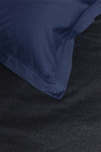 Carregar imagem no visualizador da galeria, Calligraphy Bird Duvet Cover Set Blue