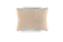 Carregar imagem no visualizador da galeria, Wool plush