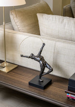 Carregar imagem no visualizador da galeria, Ribbon dancer