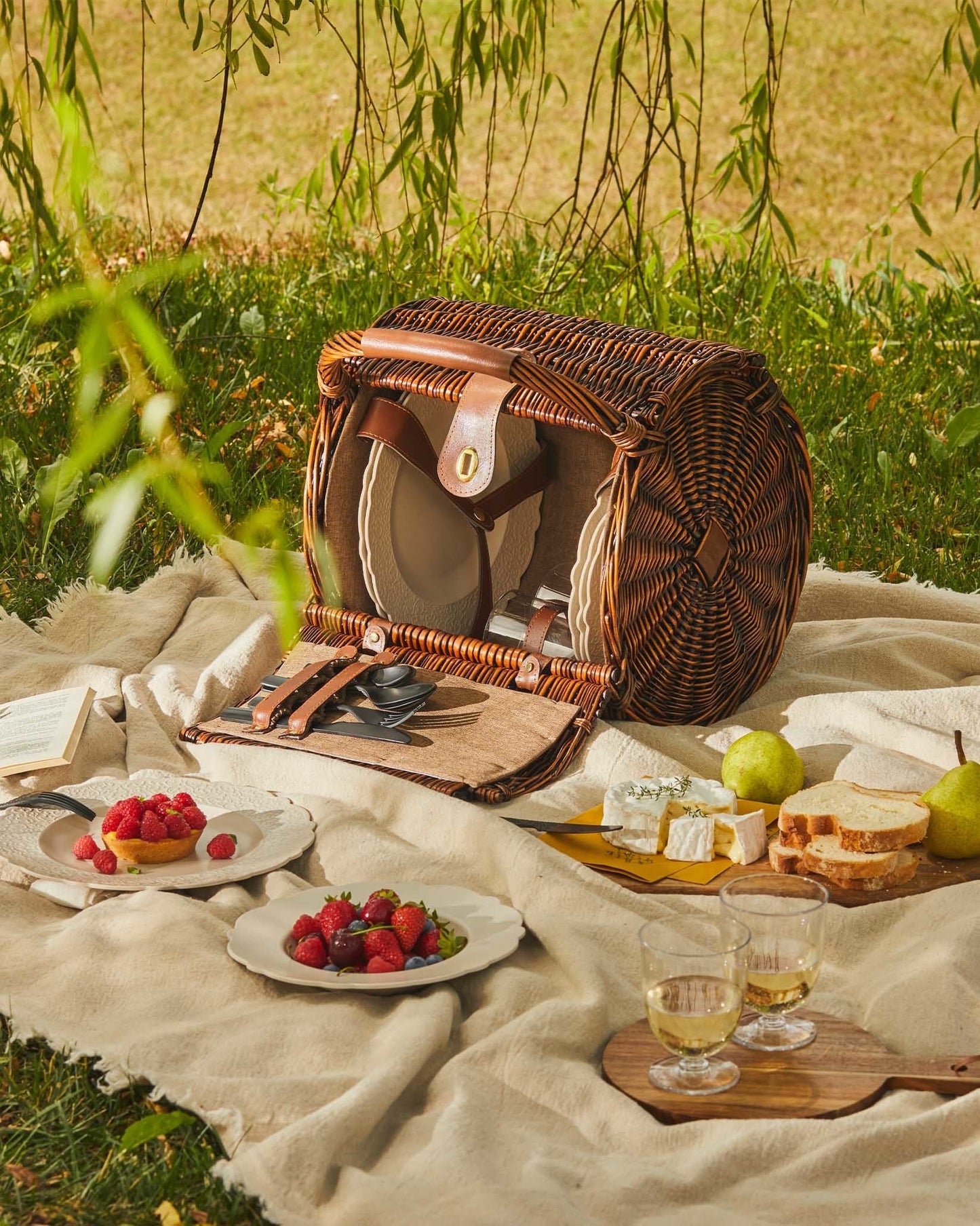 Dressed en plein air - Picnic Set