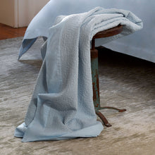 Carregar imagem no visualizador da galeria, Tamara matelassé bedspread