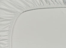 Carregar imagem no visualizador da galeria, Goodnight by Pip - fitted sheets white