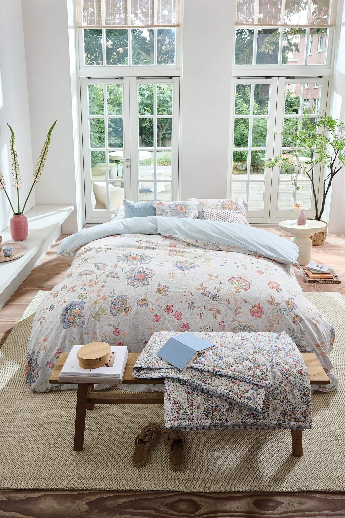 Cushion Mumbai Morning Light Blue