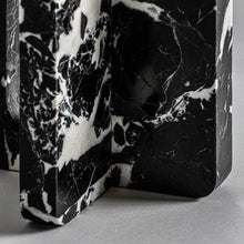 Load image into Gallery viewer, Noiré table lamp