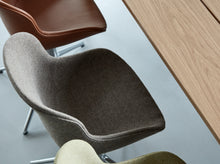 Carregar imagem no visualizador da galeria, Hyg chair
