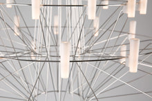 Carregar imagem no visualizador da galeria, Coppélia Suspended