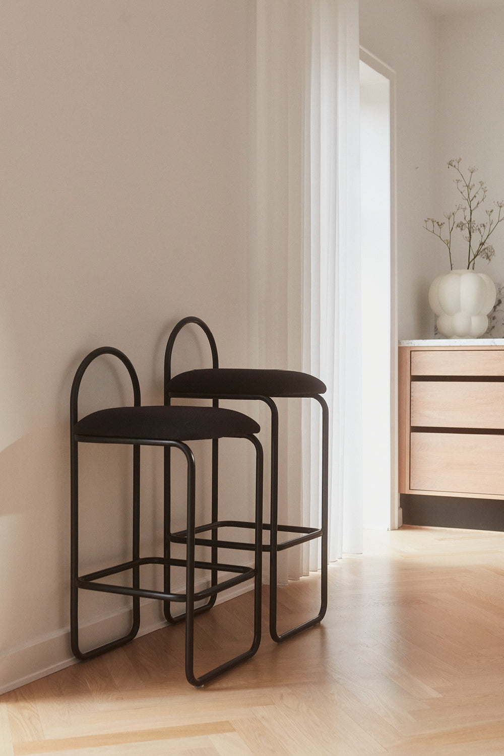 Angui bar chair