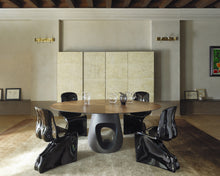 Carregar imagem no visualizador da galeria, Barbara wood table