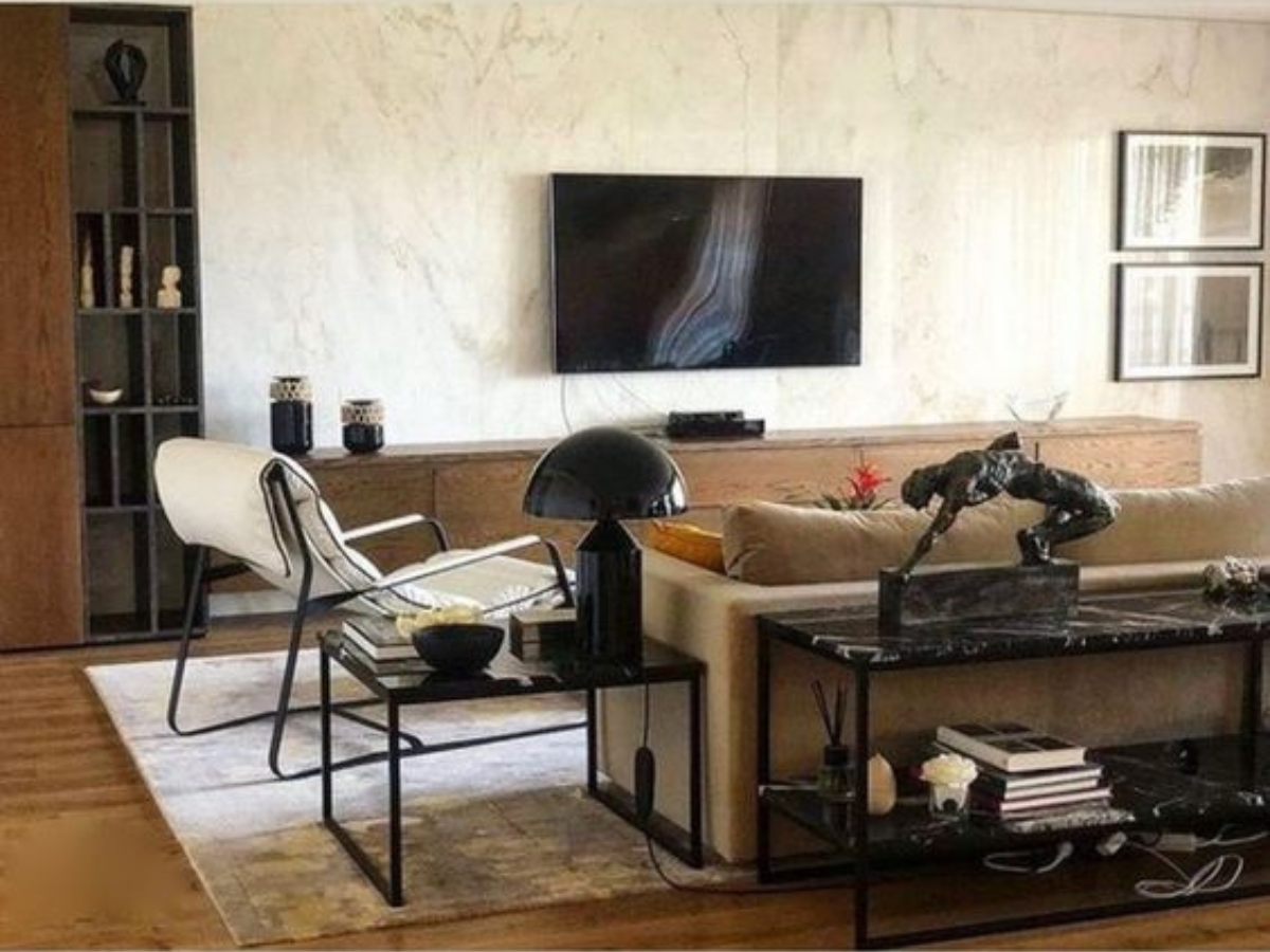 The Art of Interiors: Mastering Design with Exclusive Decorative Objec ...