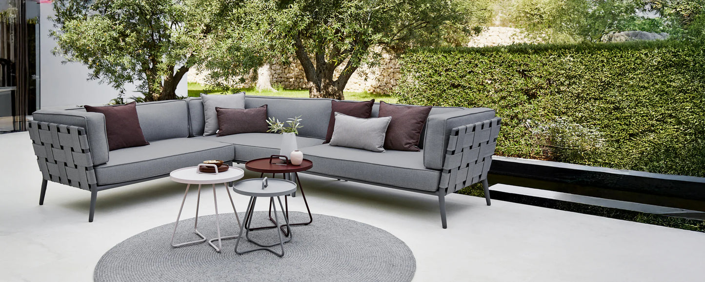 Conic lounge chair
