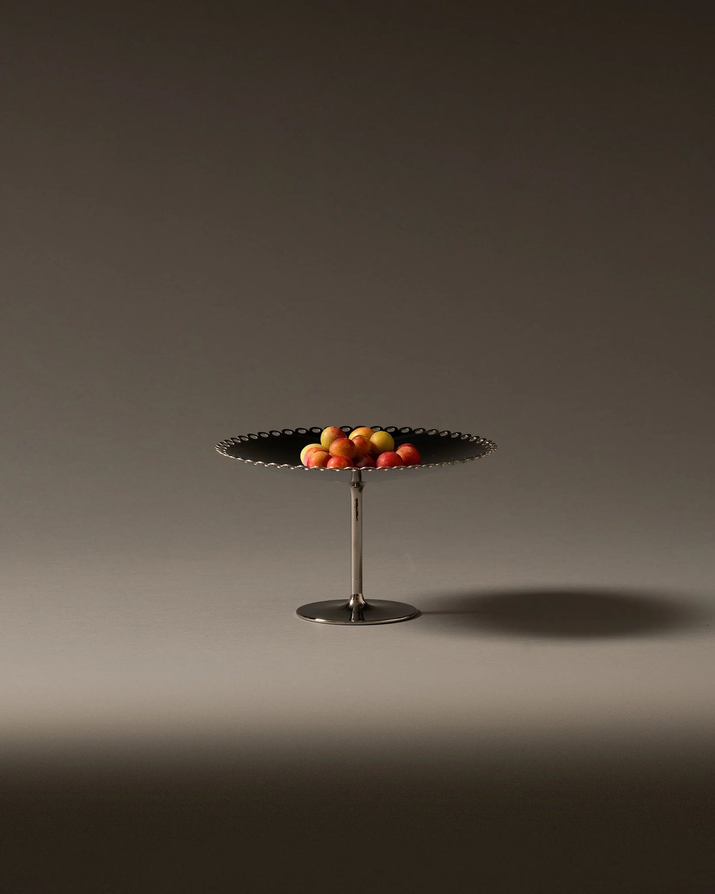 Edges Cake Stand