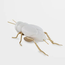 Carregar imagem no visualizador da galeria, The Cricket&#39;s Song - White with Brass Legs
