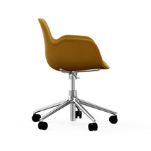 Load image into Gallery viewer, Form armchair swivel 5W gas lift
