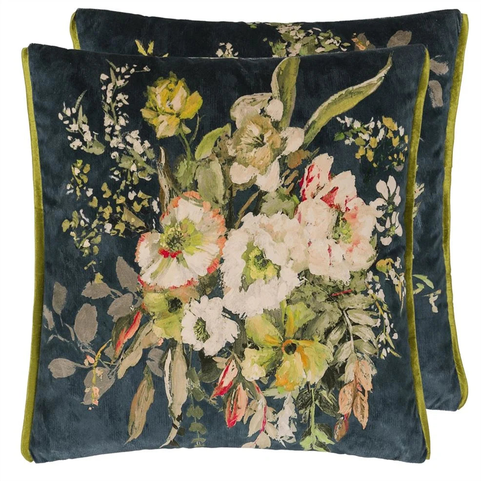 Margaretta Velours Noir Decorative Pillow