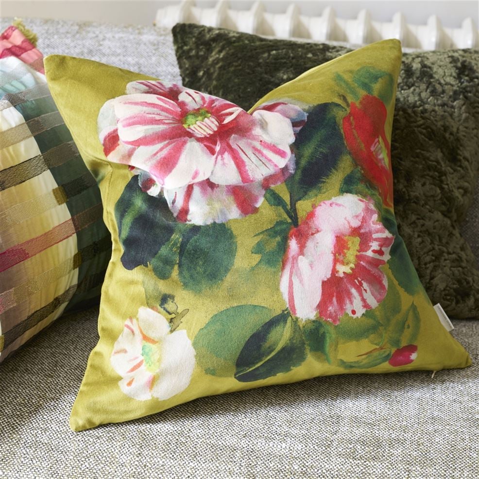Camellia Velours Mimosa Cushion