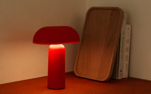 Carregar imagem no visualizador da galeria, Porta table lamp
