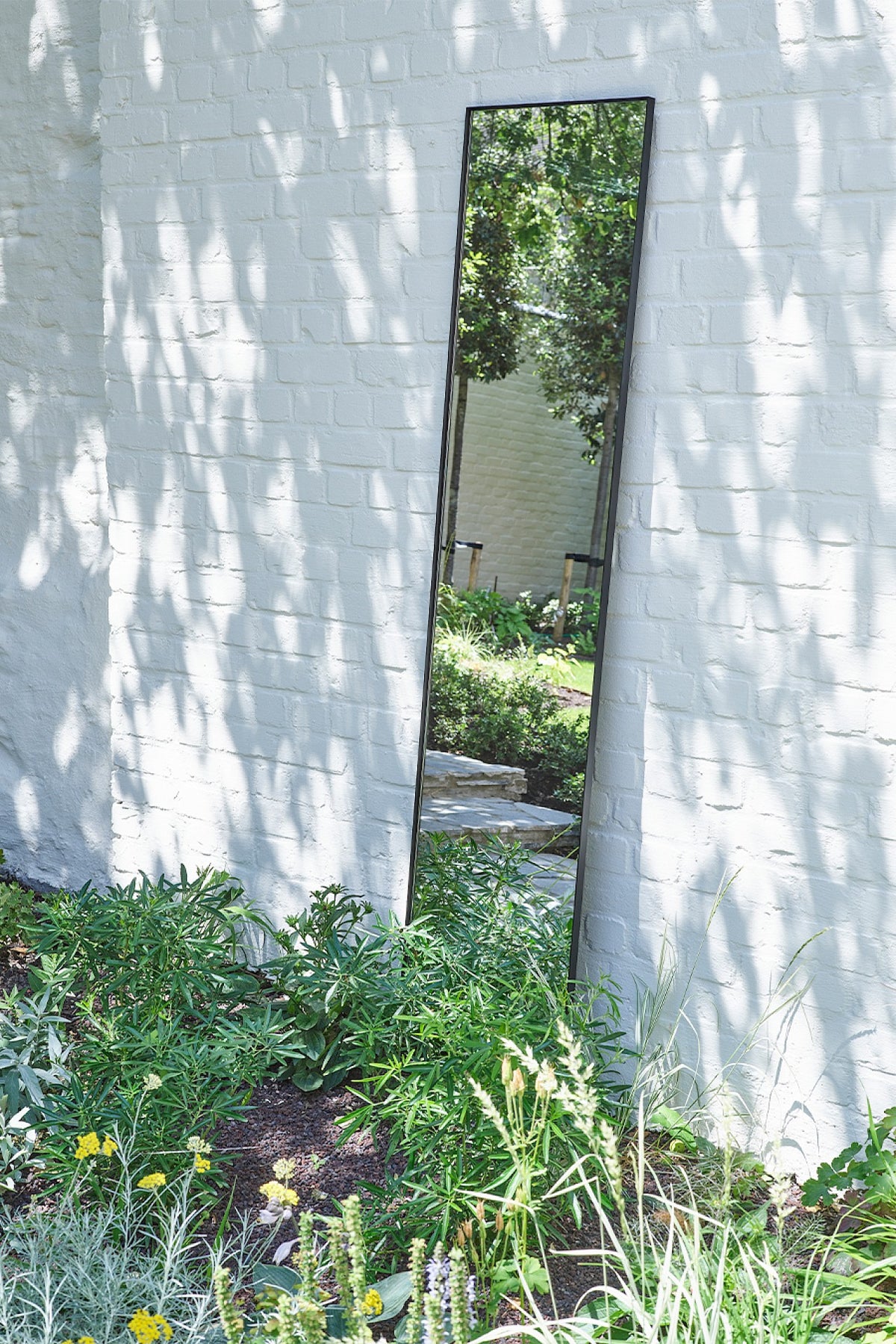 Lucka Outdoor black Hall