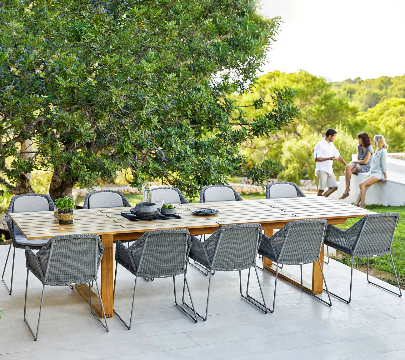 Endless table