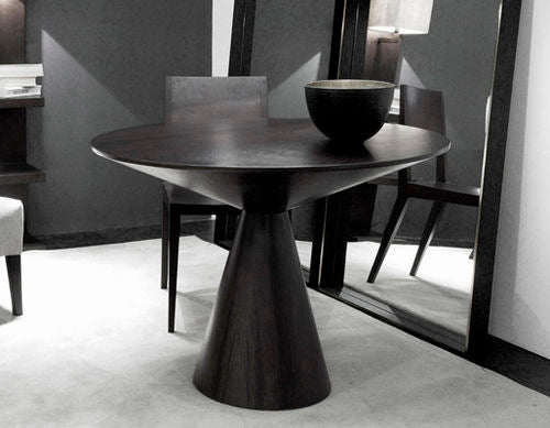 Lola Dinig Table