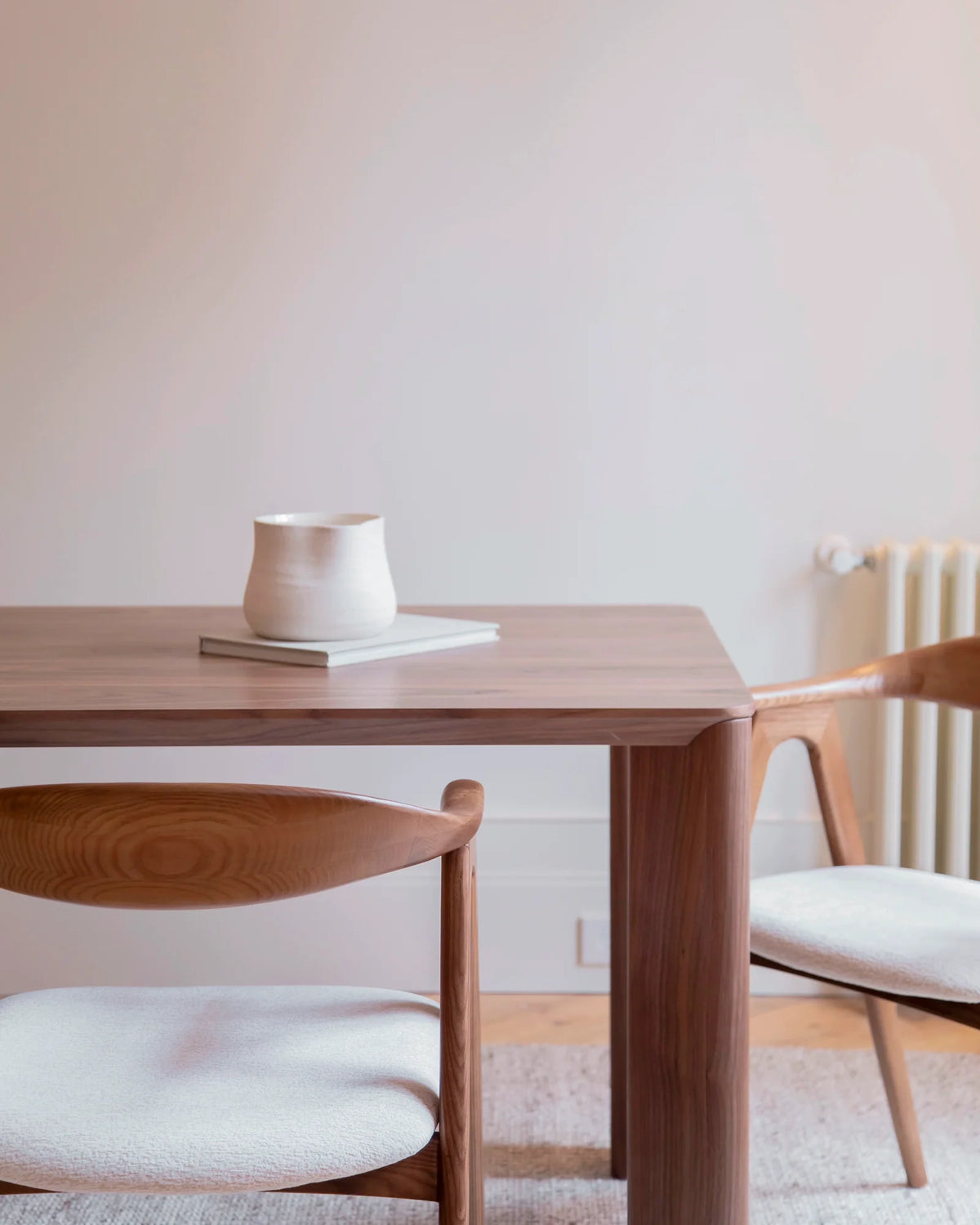 Lyra chair - set of 4 in Walnut