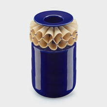 Carregar imagem no visualizador da galeria, A Gola de Rufos -  Large Cobalt Blue Vase
