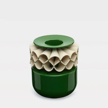 Load image into Gallery viewer, A Gola de Rufos - Small Green Vase
