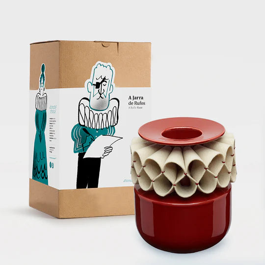 A Gola de Rufos - Small Red Vase