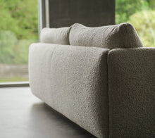 Carregar imagem no visualizador da galeria, Bloom 3-seater sofa w/plinth
