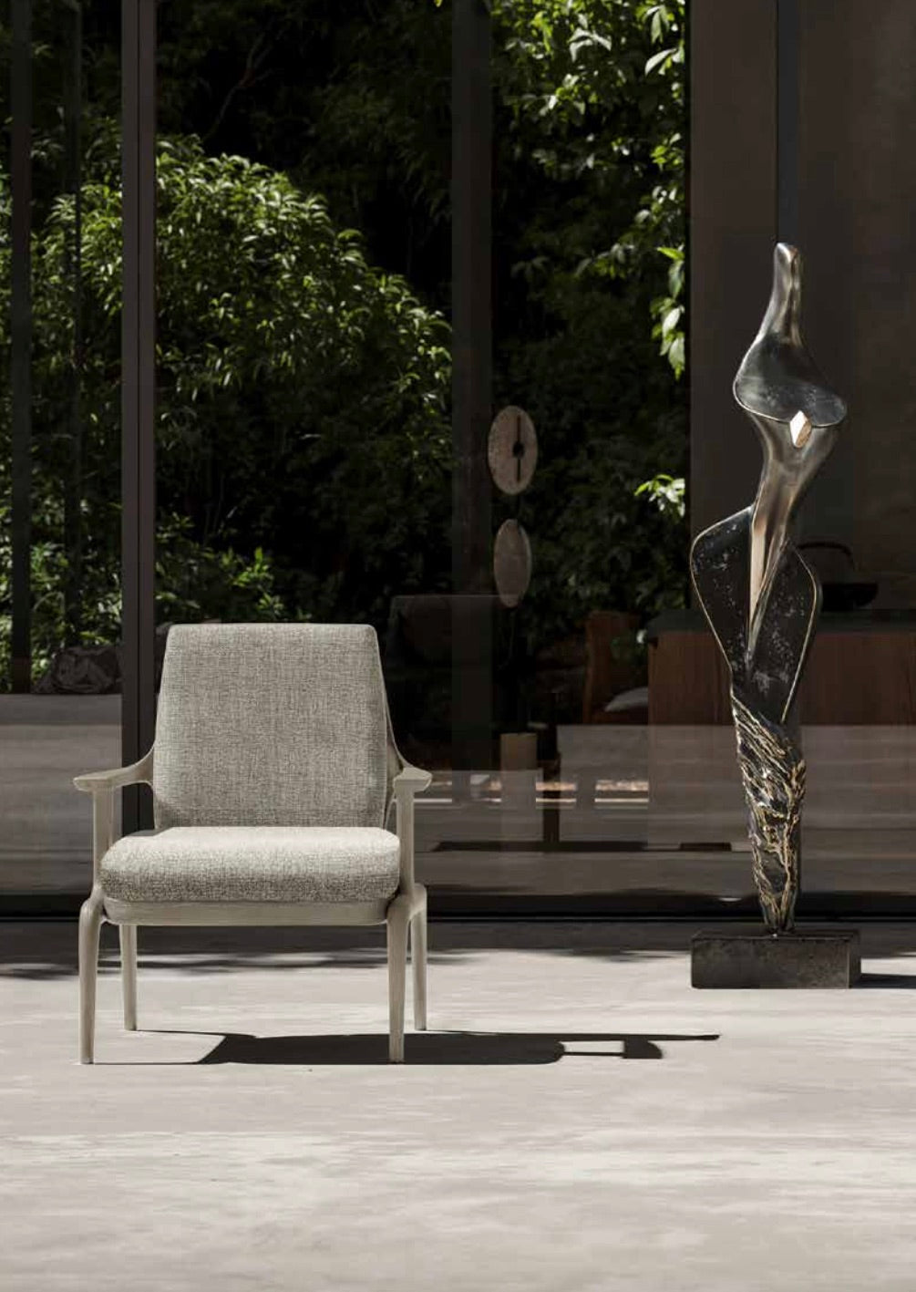 Thara high-back Armchair
