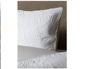 Carregar imagem no visualizador da galeria, Embroidered Dodo Pavone Bed Pillows White
