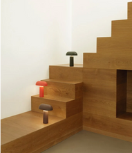 Carregar imagem no visualizador da galeria, Porta table lamp
