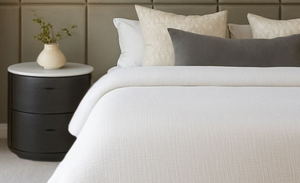 Como Oval Bedside Table