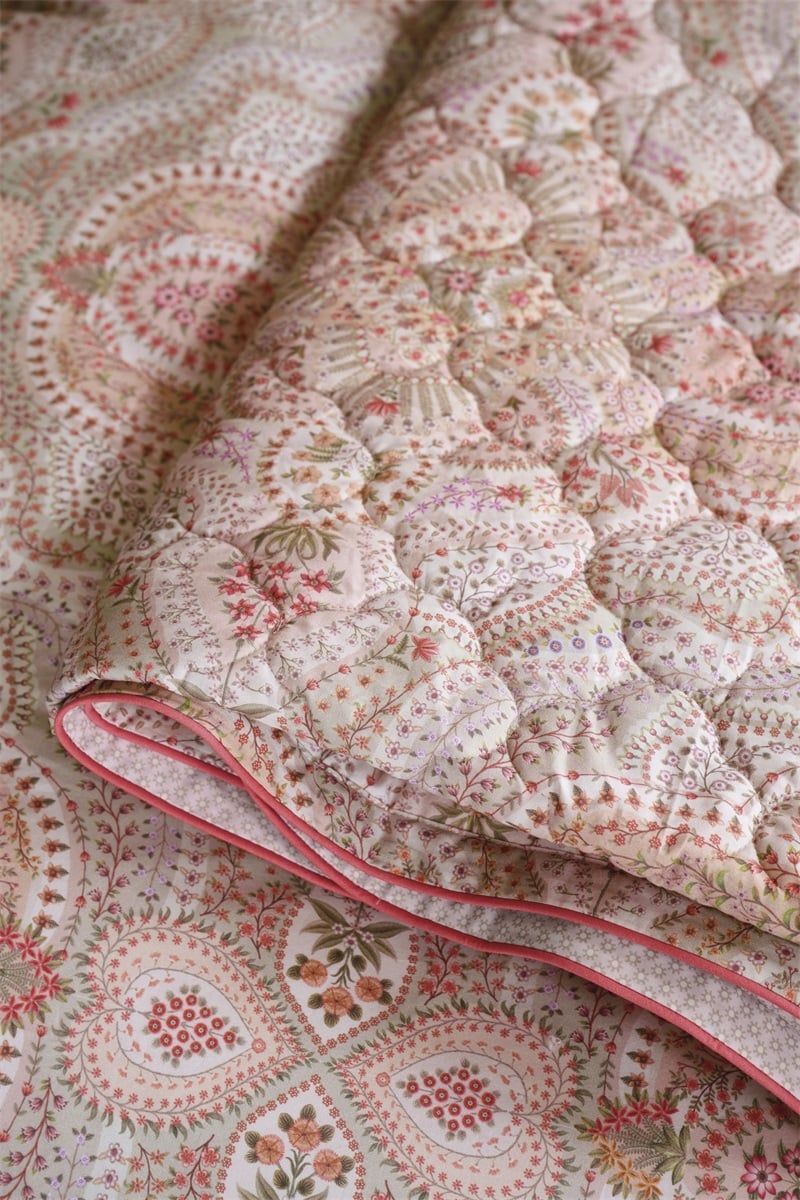 Moon Flower Quilt - pink