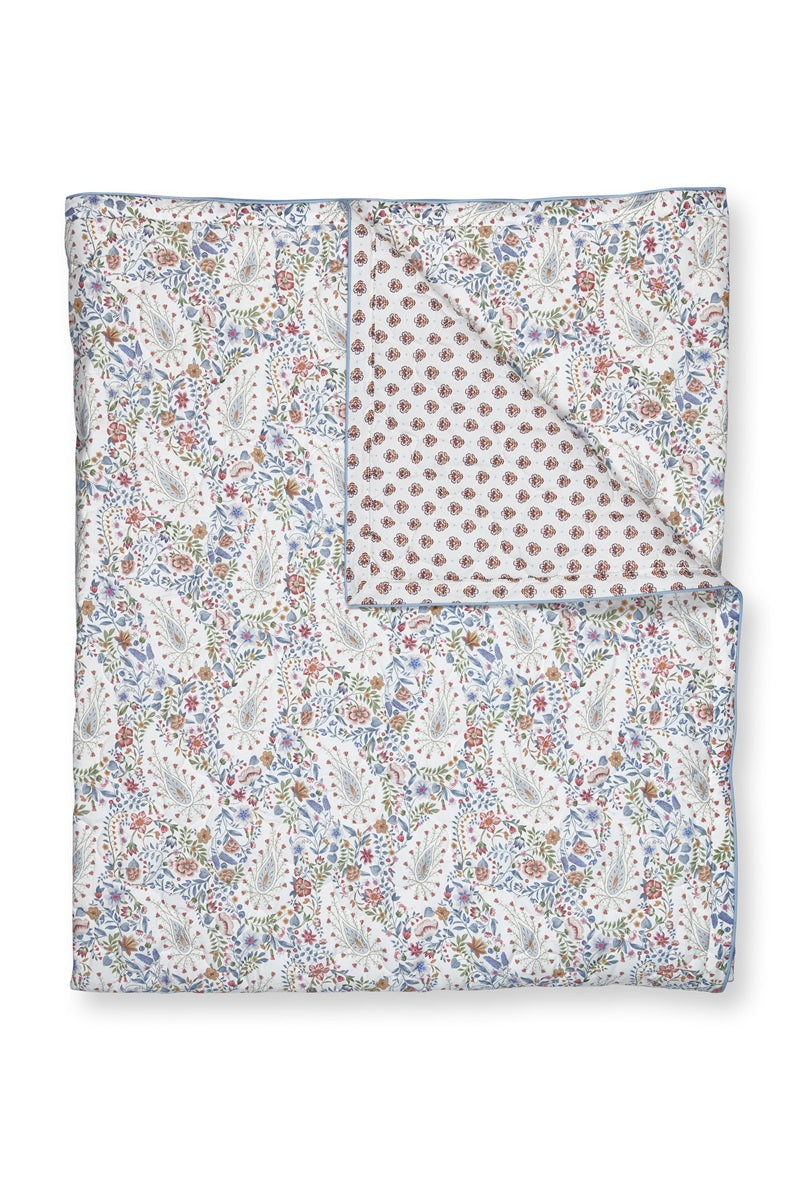 Kairi Bloom Quilt Bed Spreads - Light Blue