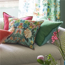 Load image into Gallery viewer, Ikebana Damask Aqua cotton cushion
