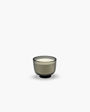 Carregar imagem no visualizador da galeria, Scented Candle XS smoky gray Antwerp
