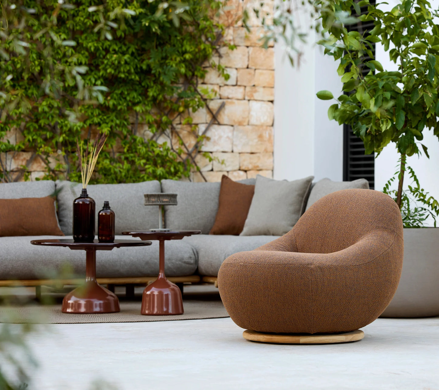Glaze coffee table small - aluminium