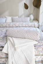 Carregar imagem no visualizador da galeria, Roll Cushion Jaipur Flower Light Blue
