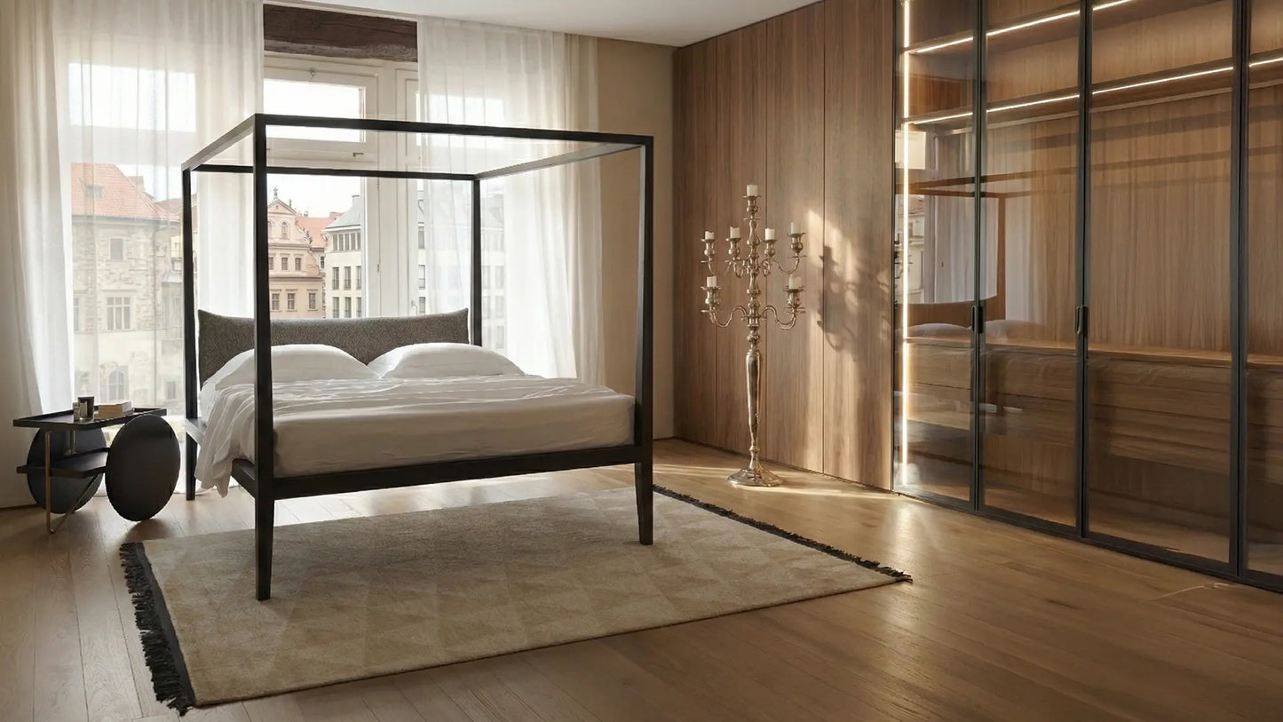 Moheli White Baldacchino Canopy Bed