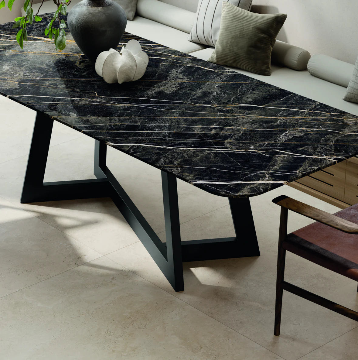 New York Dining Table